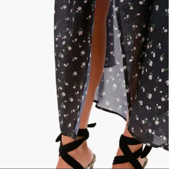 Black Familiar Floral Max Dress
SISTER JANE - Picture 5 of 11